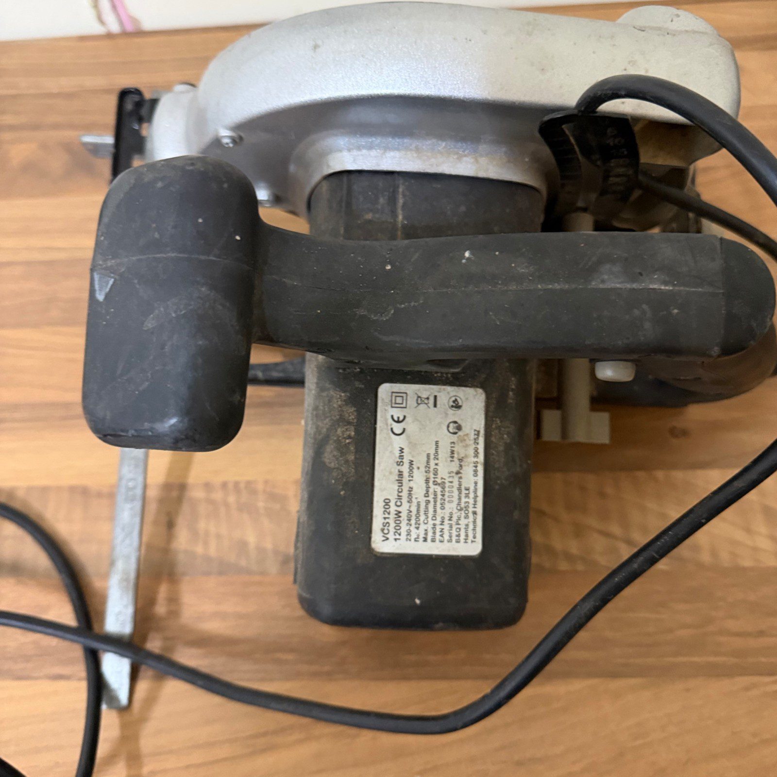 VCS1200 1200W Corded Circular Saw With Blade & Parallel Guide - Used - Image 5
