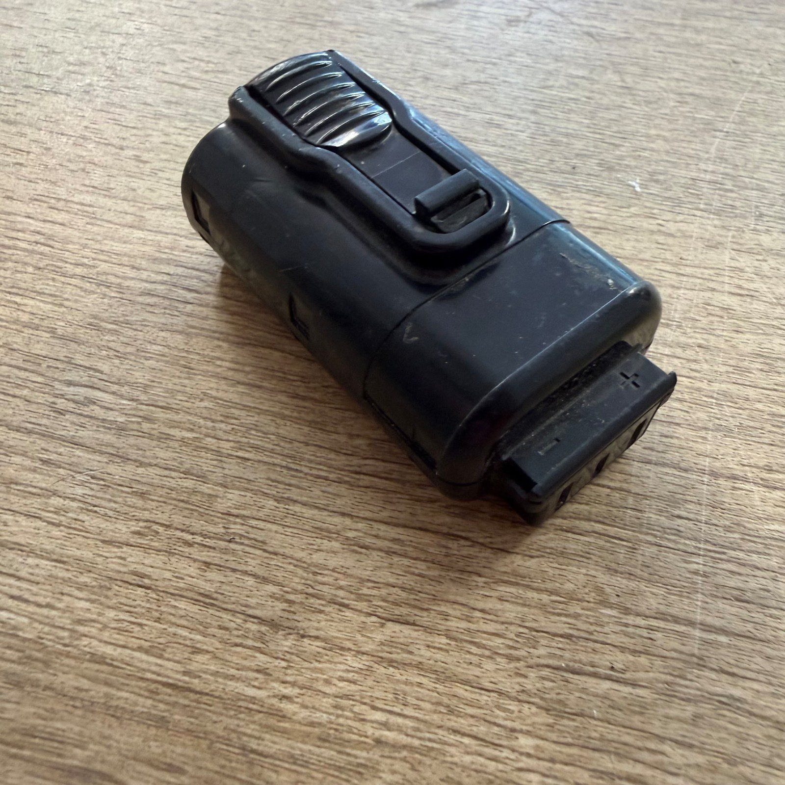 Paslode 7.4V 1500mAh 11Wh Li-Ion Battery Pack For Cordless Nailers Good Refurb - Image 2