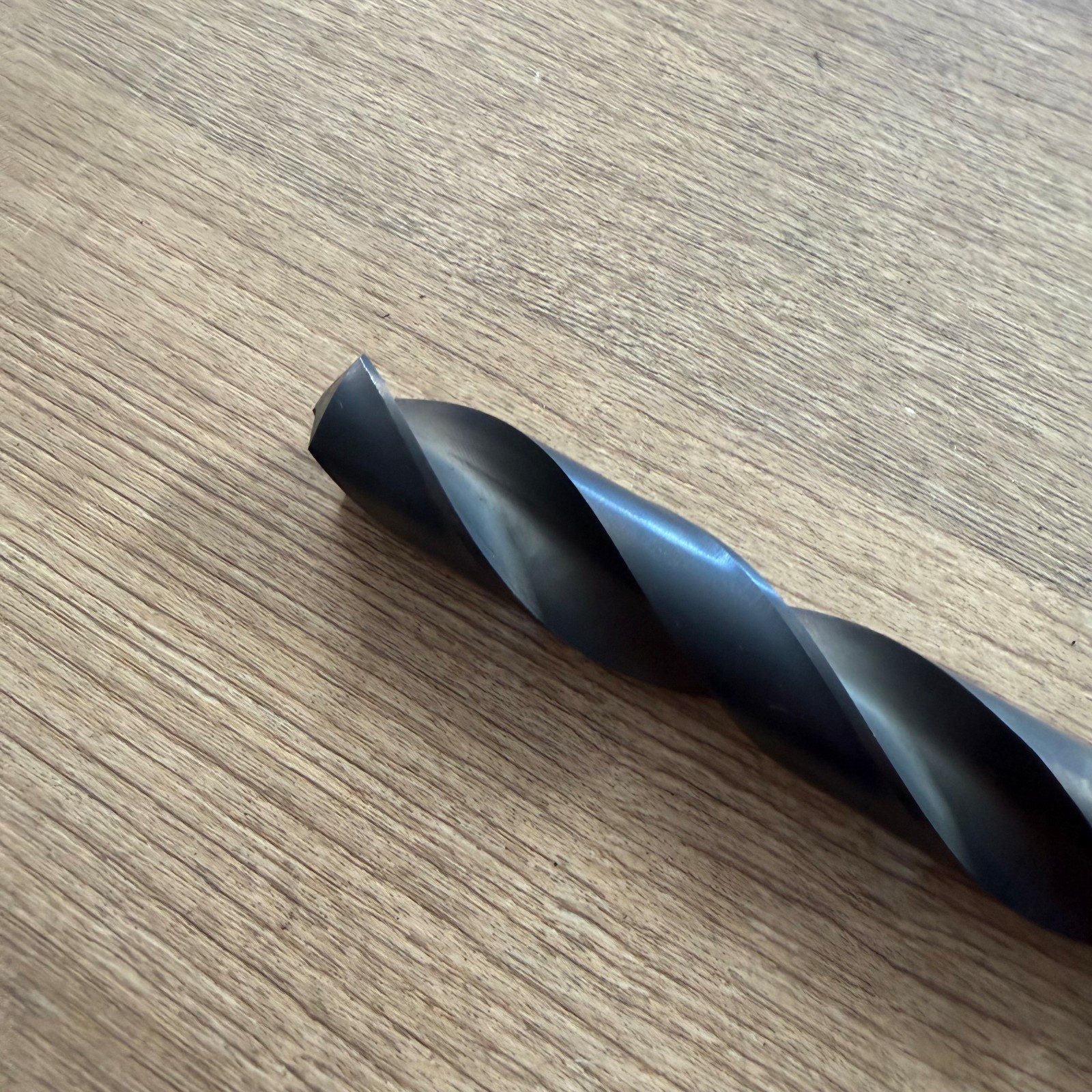 Lyndon LTSD/220 22mm Taper Shank Drill Bit With Storage Case - Excellent - Image 12