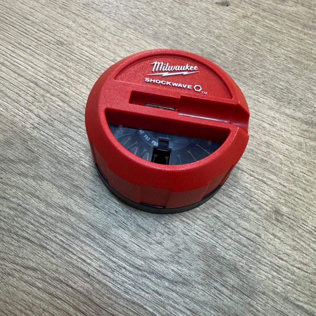 Milwaukee Shockwave Screwdriver Bit Set Magnetic Holder Round Case Very Good
